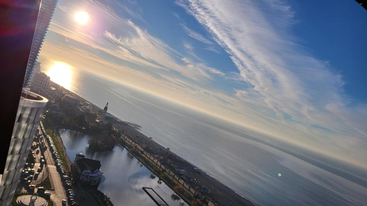 Black Sea Apartments Alliance Palace Batumi Exterior foto