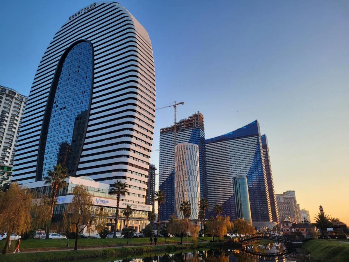 Black Sea Apartments Alliance Palace Batumi Exterior foto