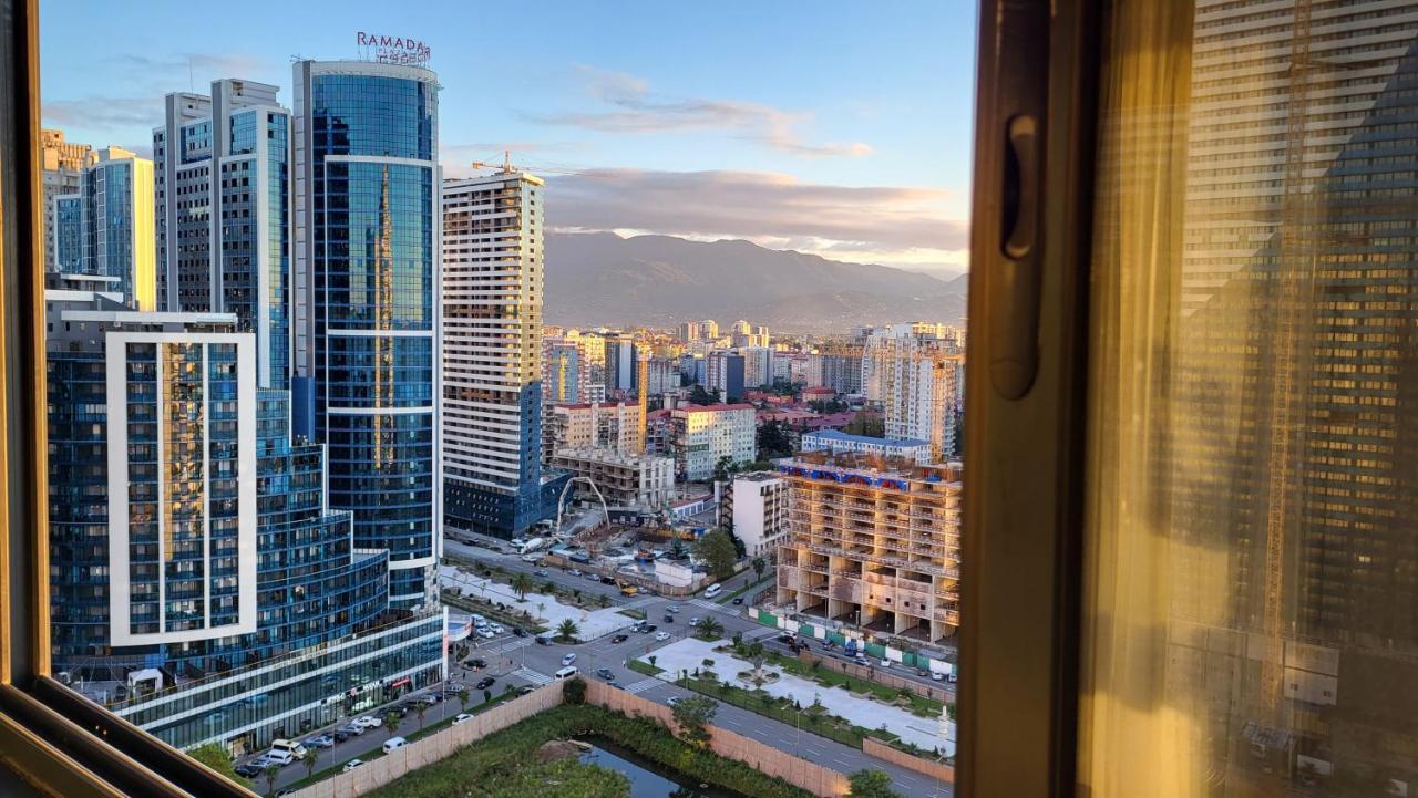 Black Sea Apartments Alliance Palace Batumi Exterior foto