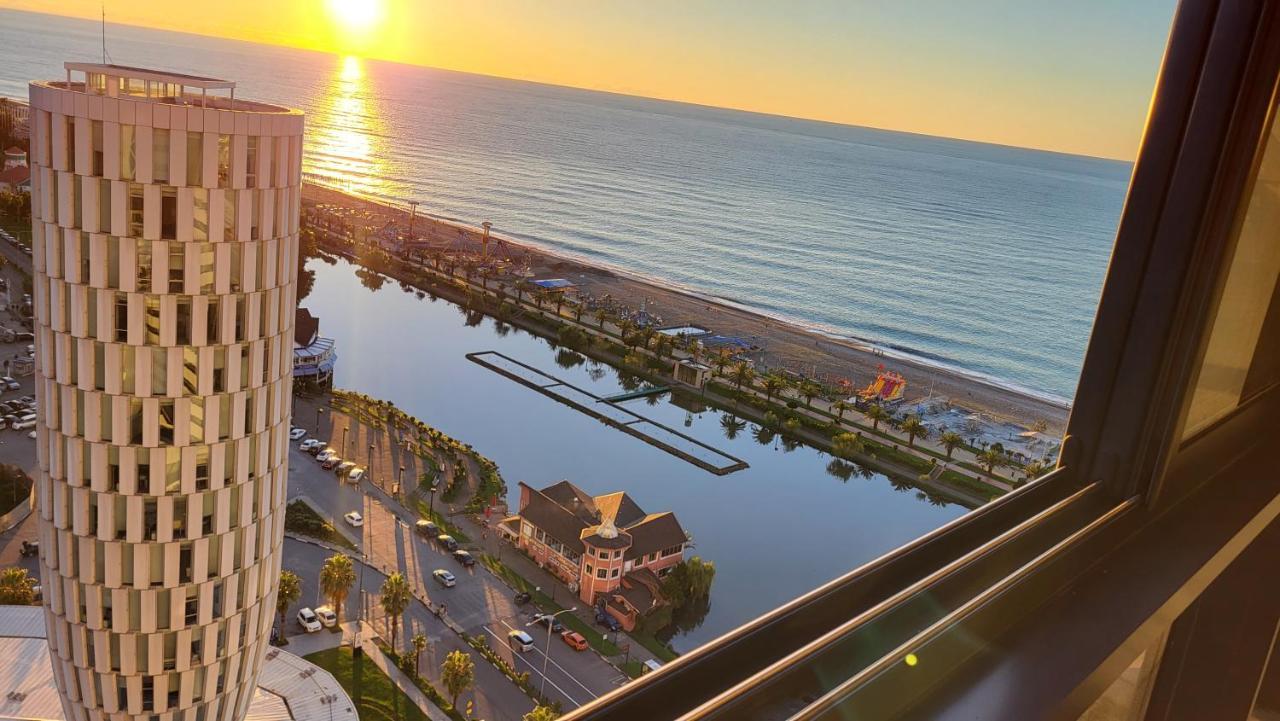 Black Sea Apartments Alliance Palace Batumi Exterior foto