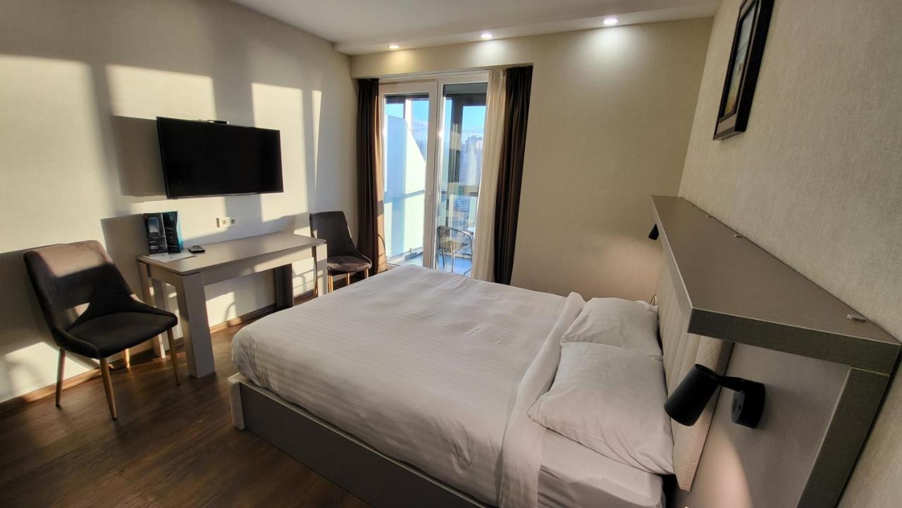Black Sea Apartments Alliance Palace Batumi Exterior foto